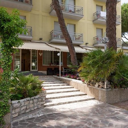 Hotel Olympic Milano Marittima Bagian luar foto