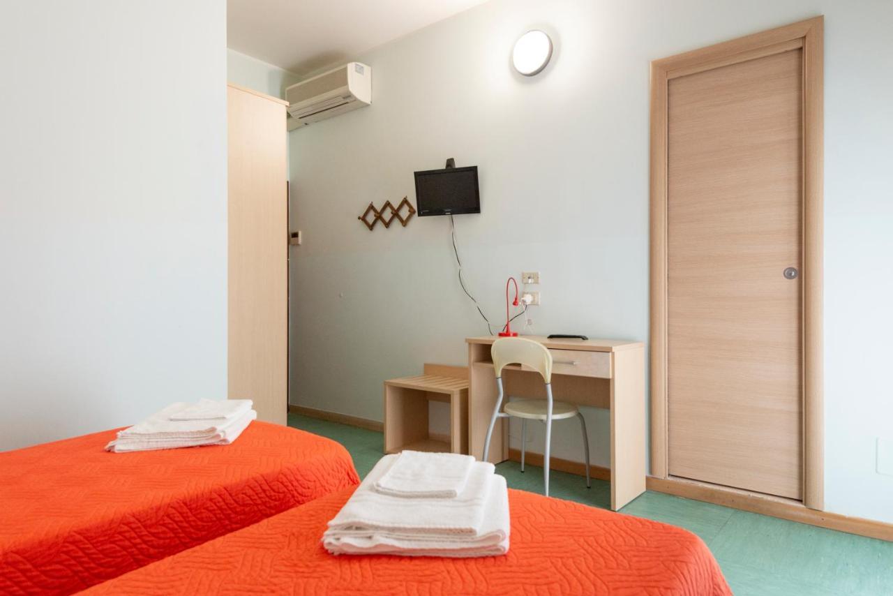 Hotel Olympic Milano Marittima Bagian luar foto
