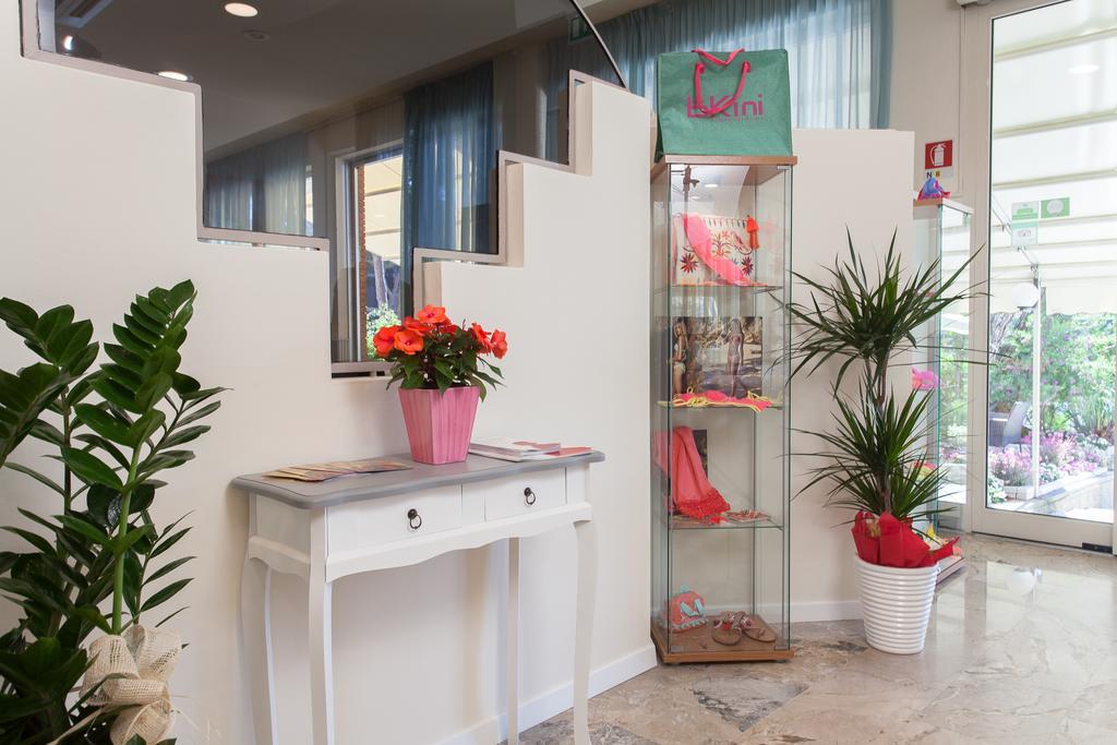 Hotel Olympic Milano Marittima Bagian luar foto